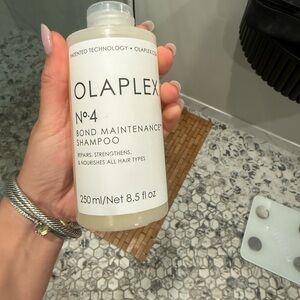 BRAND NEW OLAPLEX No.4 Bond Maintenance Shampoo - White